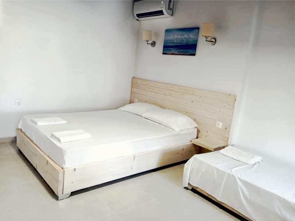 Occasus Room Comfort Chalki Town Eksteriør billede